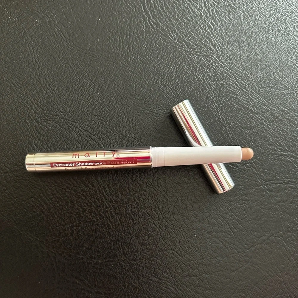 Mally Beauty Evercolor Eyeshadow Stick (SAND) - Matte -  BRAND NEW